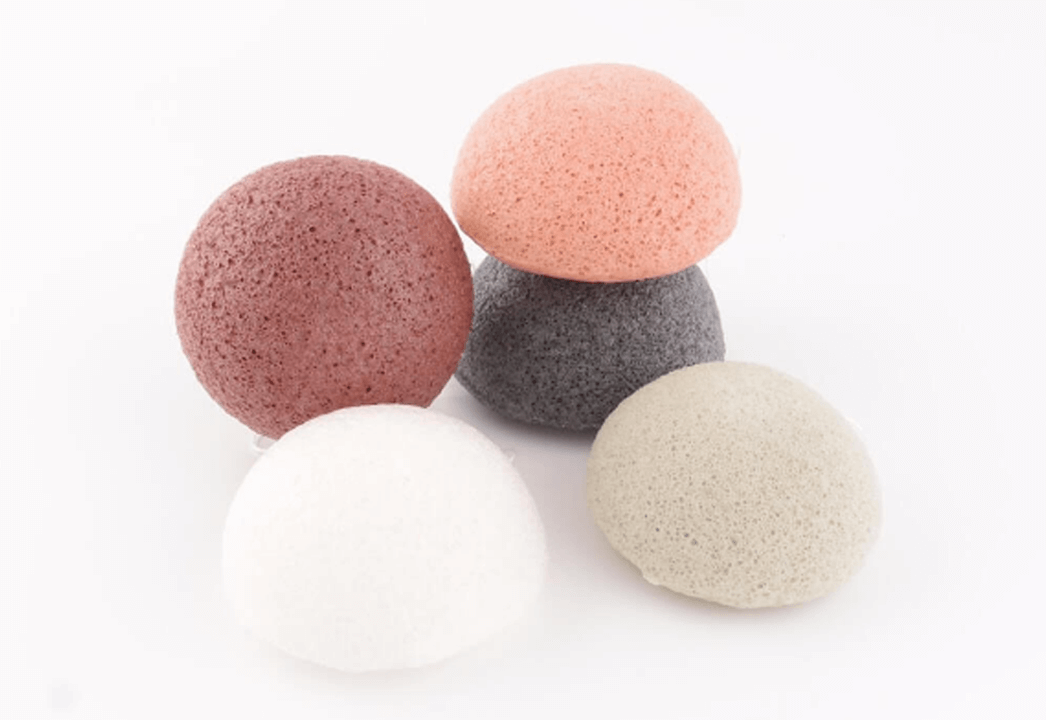 Kuu Konjac,Sponge with Bamboo Charcoal,ฟองน้ำ,ใยบุก,ถ่านไม้ไผ่,ลดสิวเสี้ยน,สิวอุดตัน,สิวอักเสบ,ใยบุกพืชจากธรรมชาติ