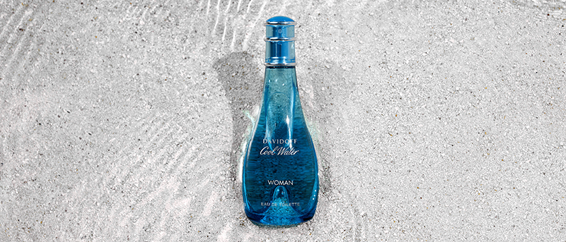 DAVIDOFF Cool Water Woman Eau Deodorante Natural Spray 100ml สเปรย์ระงับกลิ่นกาย กลิ่นน้ำหอมรุ่นคลาสสิค กลิ่นเย็นสดชื่น สปอร์ต สบาย และสื่อถึงความสมบูรณ์แบบของหญิงสาว